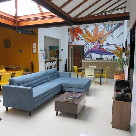 Albore Hostal Перейра Экстерьер фото